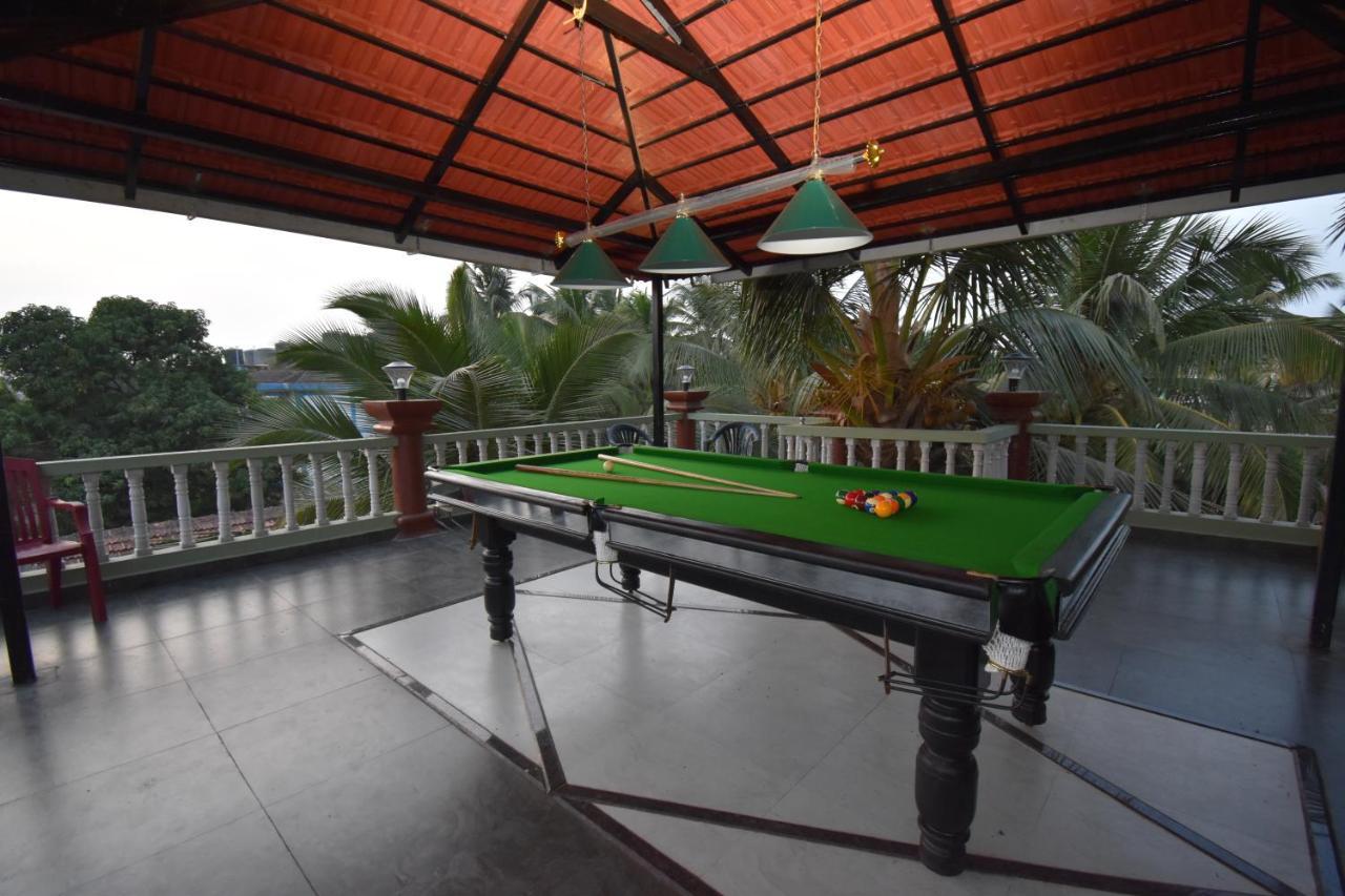 Pant House In Calangute Apartment
